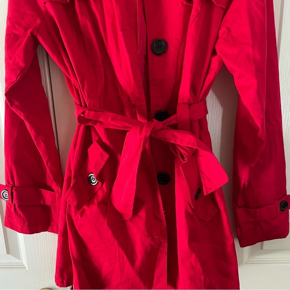 Ashley Premium: red button coat - Picture 6 of 9